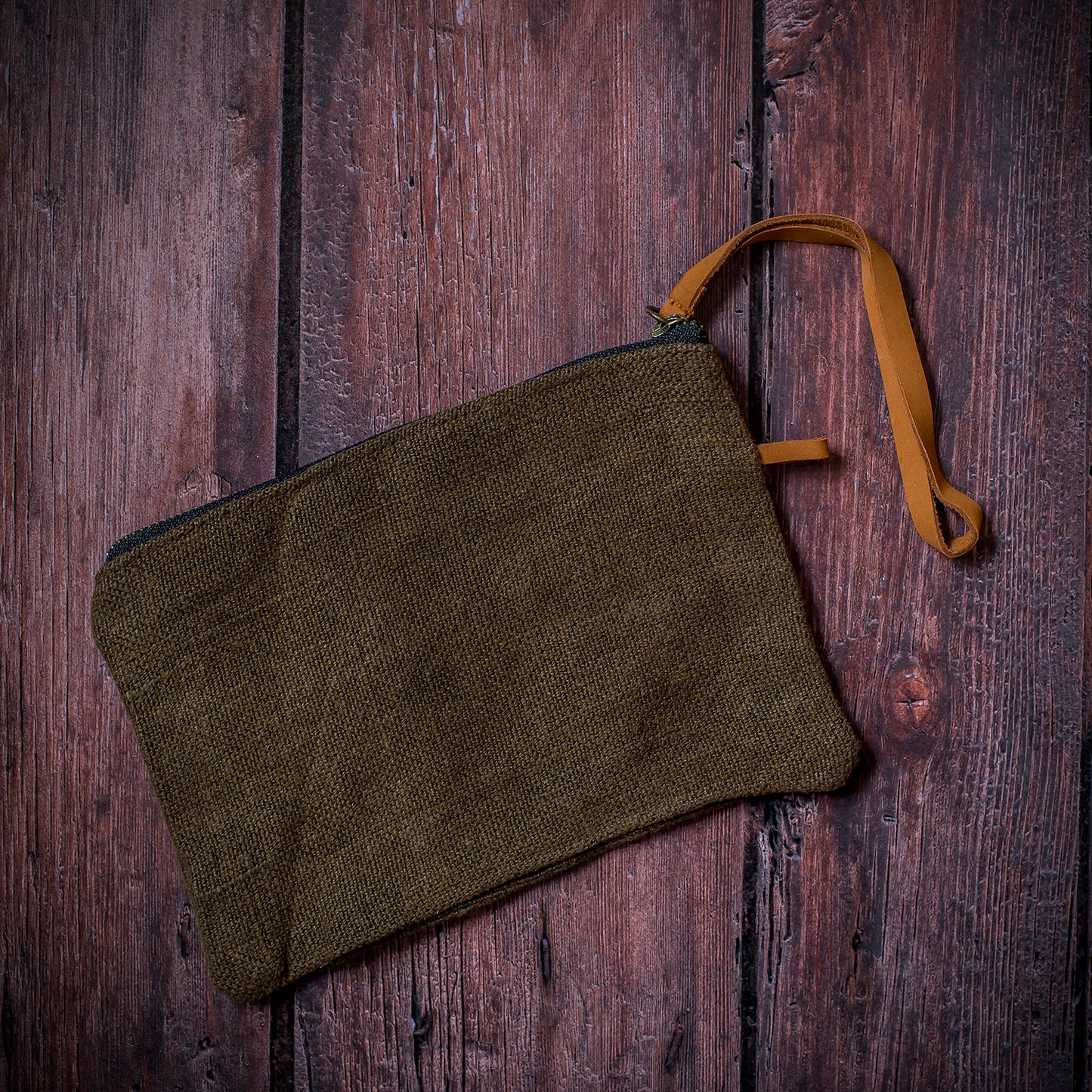 Smaller Jute Pouches in 6 colours
