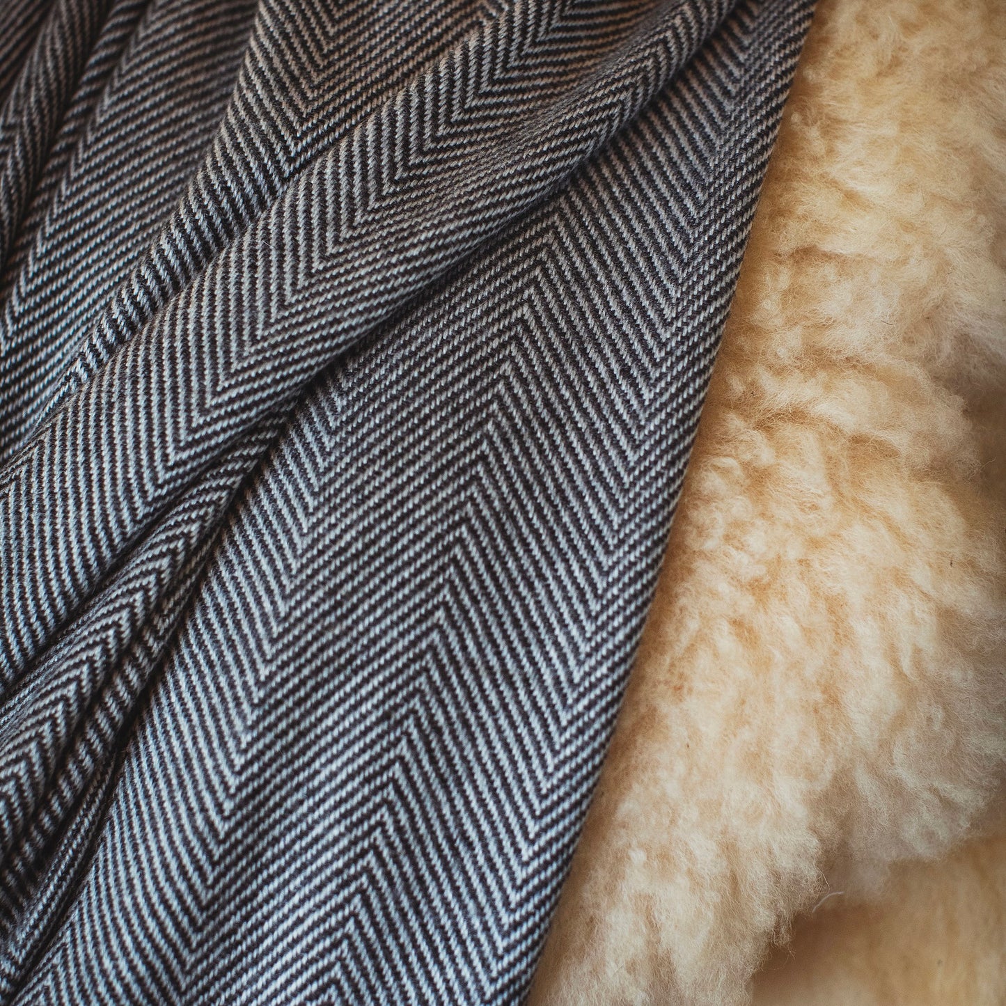 Muted Giant Zig Zag Throw